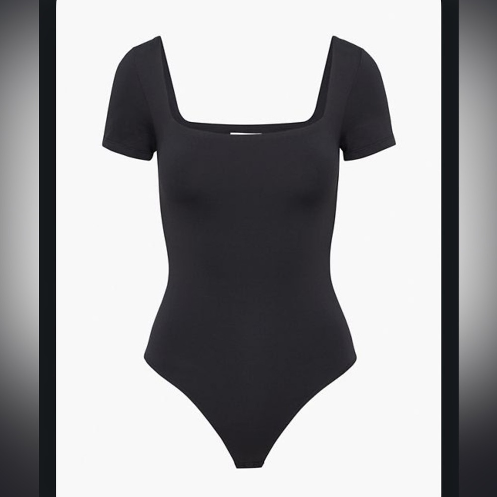Black aritzia bodysuit